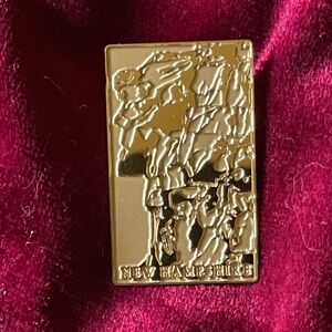 New Hampshire Gold State Silhouette Pin